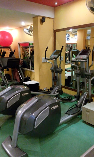 Dronacharya-The Gym,kalkaji,gym,fitness,yoga,aerobic,weightloss,muscle,personal trainer,body building,fitness,health