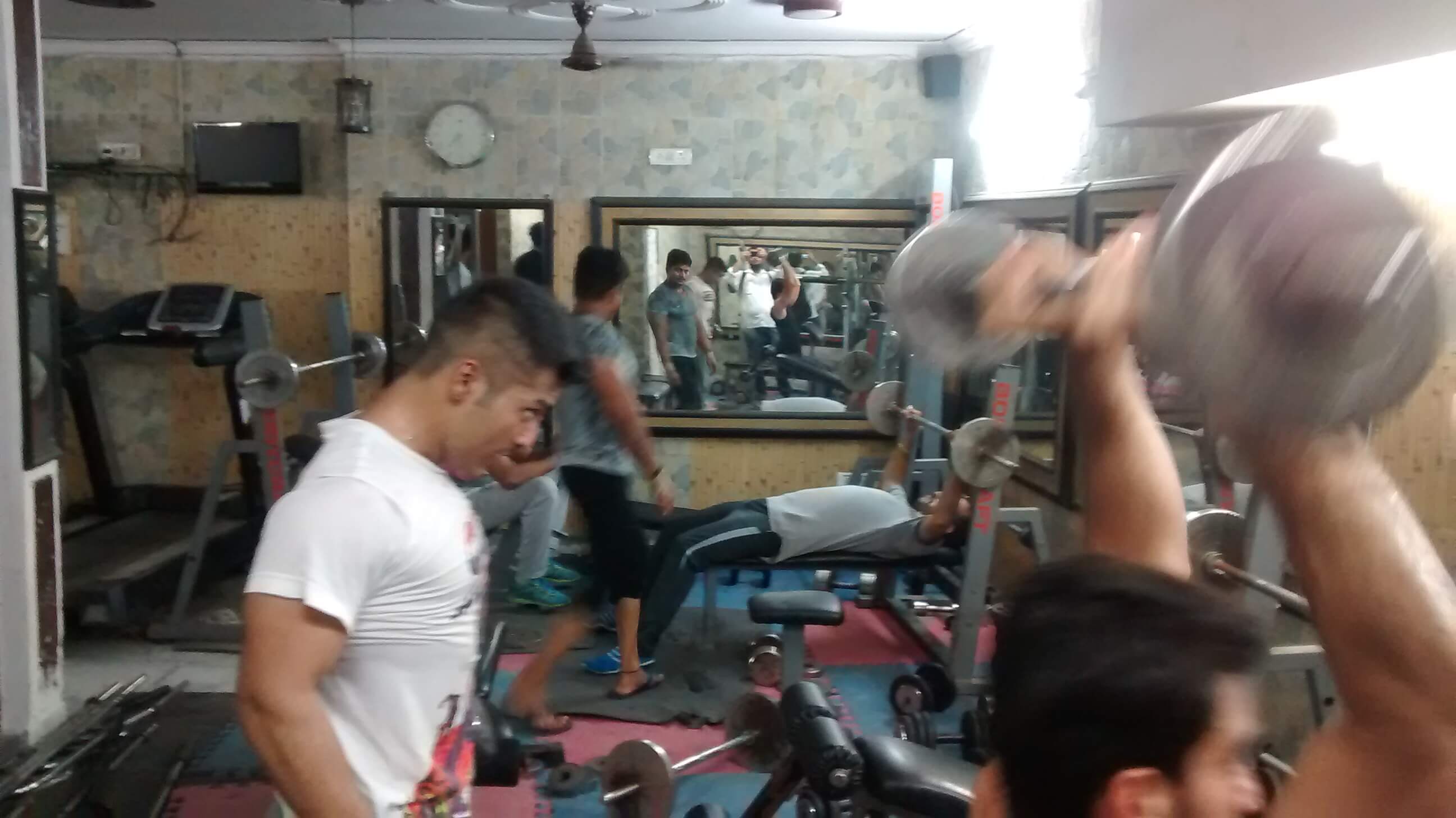 Good health- Kotla, Opp Defence Colony, Platinum Gym & aerobics,,steam room,lajpat nagar 2, Yoga,Aerobics,Zumba,,gym,fitness,yoga,aerobic,weightloss,muscle,personal trainer,body building,fitness,health